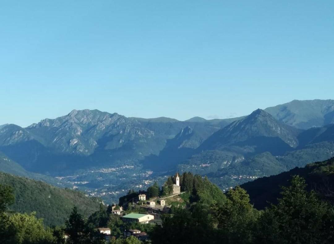 Mansarda fra monte e lago Appartamento Esino Lario Esterno foto